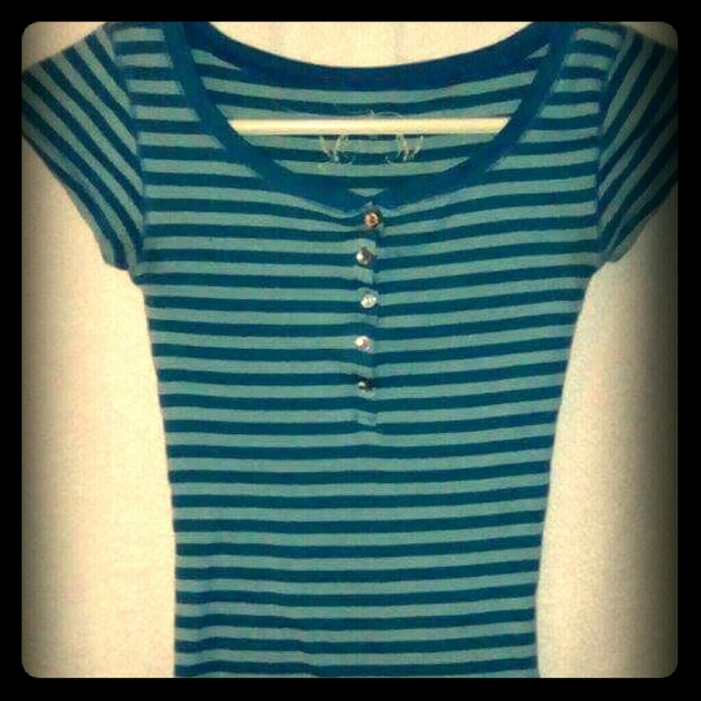 Old Navy Stripped Women's Tee-Shirt
