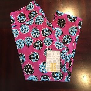 BNWT OS leggings by lularoe
