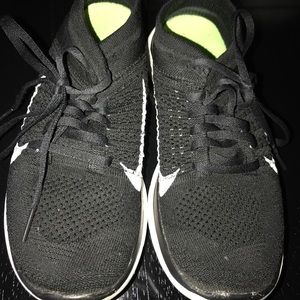 Women flynit Nike running