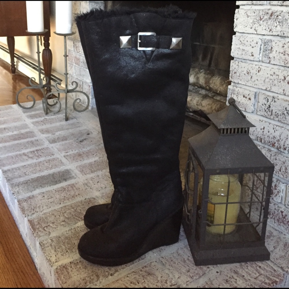 SALE! 🎉🎉 Michael Kors black wedge heel boot.