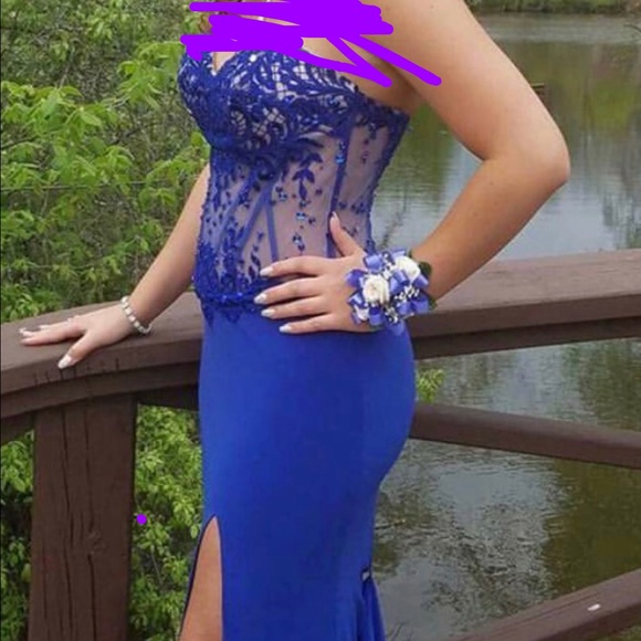 Royal blue size 9/10 great condition - Picture 1 of 4