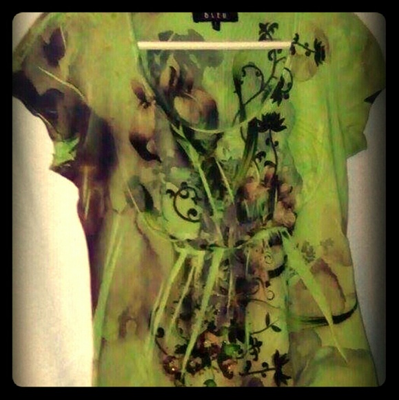 B.L.E.U. Women's Designed Tee-Shirt - Picture 3 of 3