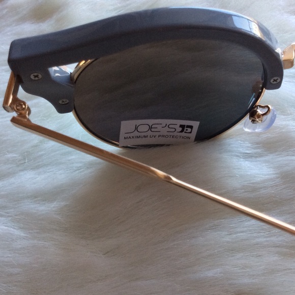 Retro Mirrored Sunglasses - Picture 2 of 2