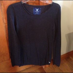 Sweater/long sleeved shirt