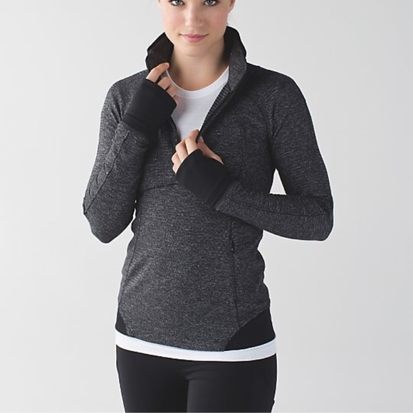 lululemon athletica Tops - FLASH SALE! Lululemon Runderful Zip 4