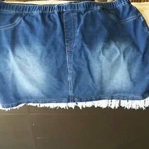 HUE skirt, super cute!