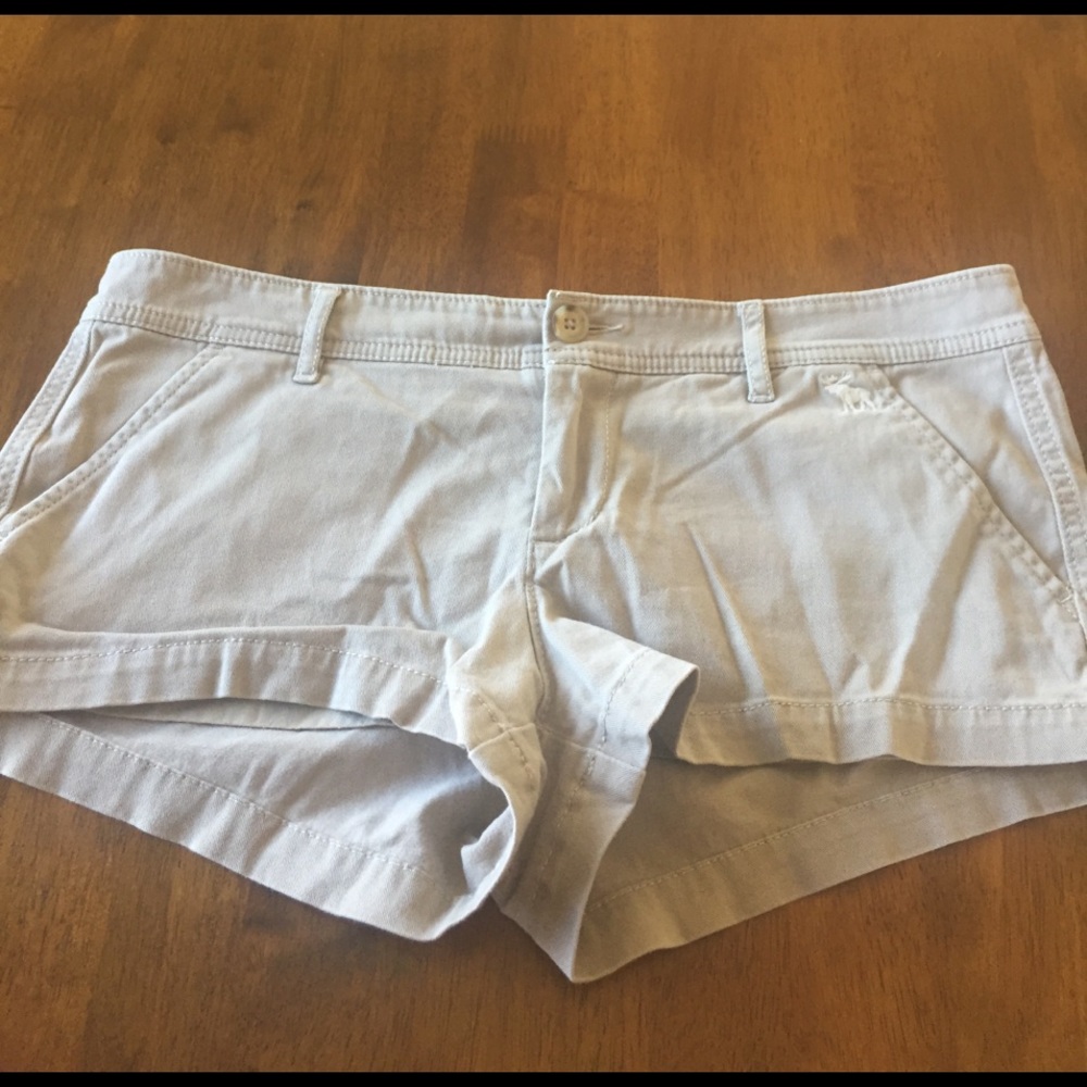Abercrombie and Fitch Khaki Short