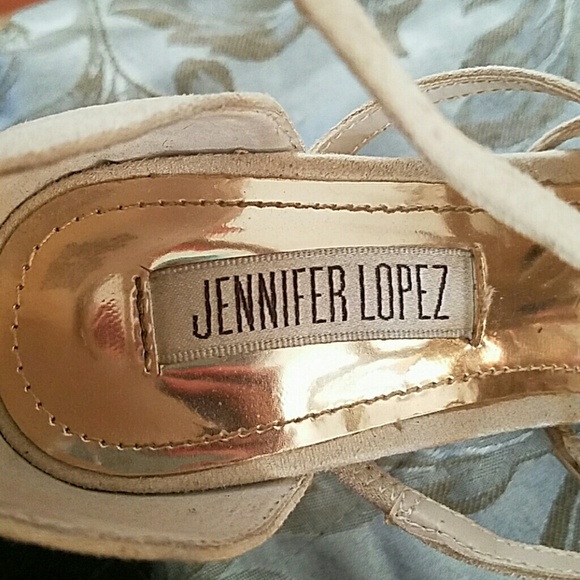 Jennifer lopez heels - Picture 2 of 3