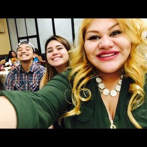 Meet your Posher, Alivia