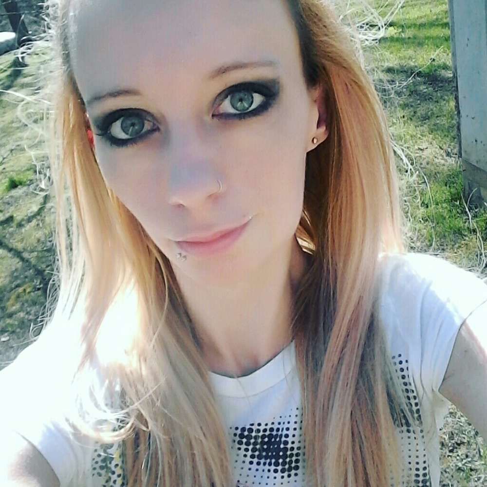 Meet your Posher, Hope