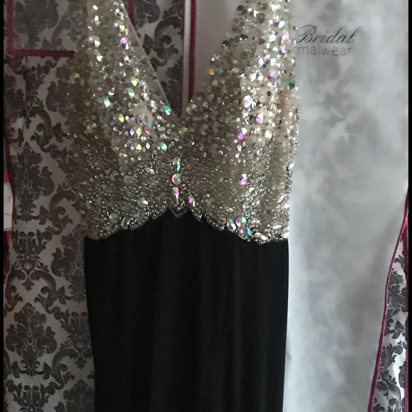Womens Black and Silver Glittered formalwear dress - Picture 3 of 4
