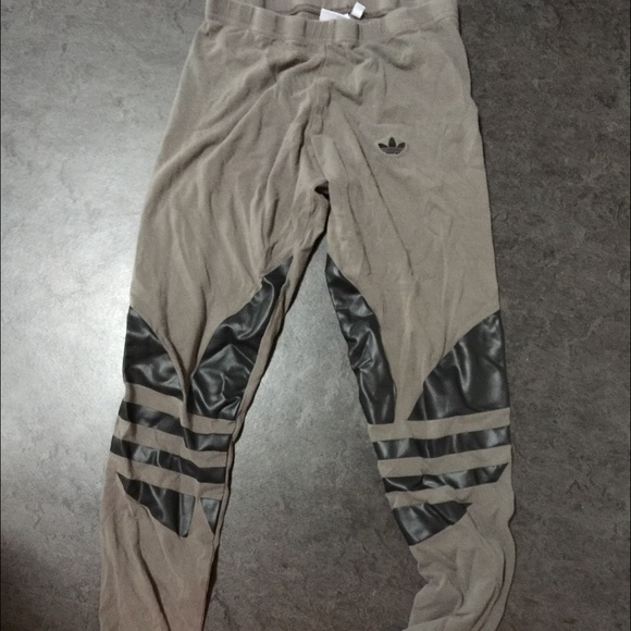 Adidas Pants - grey adidas leggings size S