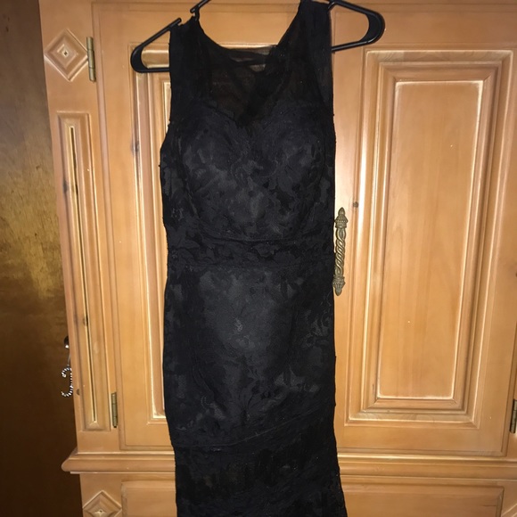 *IN ALL BLACK* Lace Mermaid Prom Dress - Picture 4 of 5