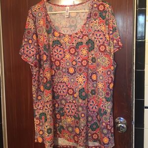 Lularoe Classic tee