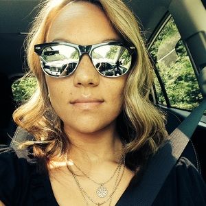 Meet your Posher, Erin