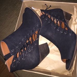 Lucky Brand booties