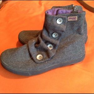 🌸Blowfish Grey Casual shoes