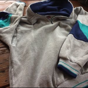 Fun, vintage feel sweatshirt.