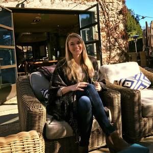 Meet your Posher, Mara