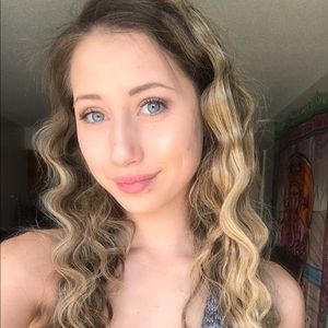 Meet your Posher, Grace