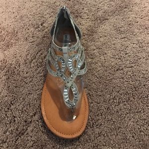 Size 7.5 not rated shoes