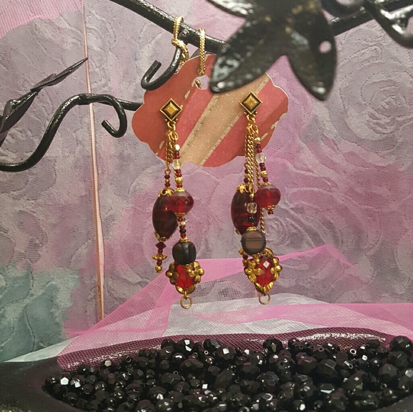 Custom Earring New - Picture 2 of 2