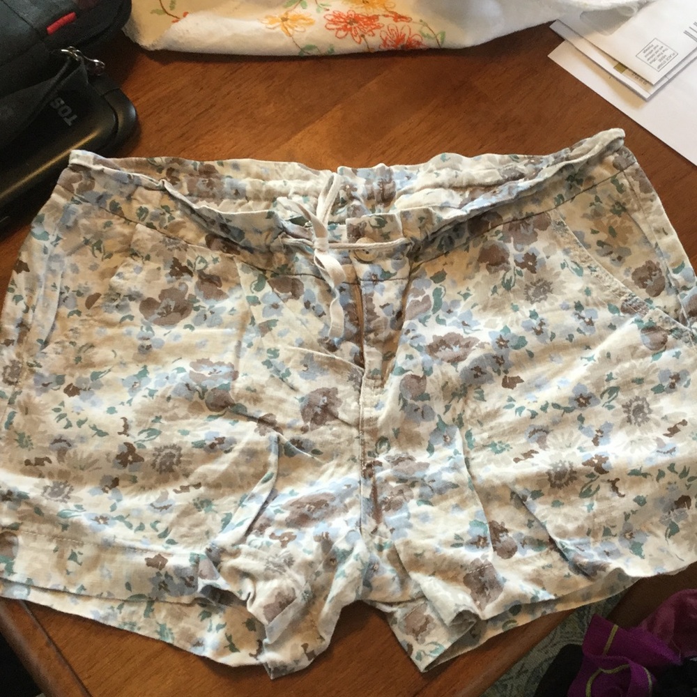 Linen printed design shorts, Eddie Bauer size 6.