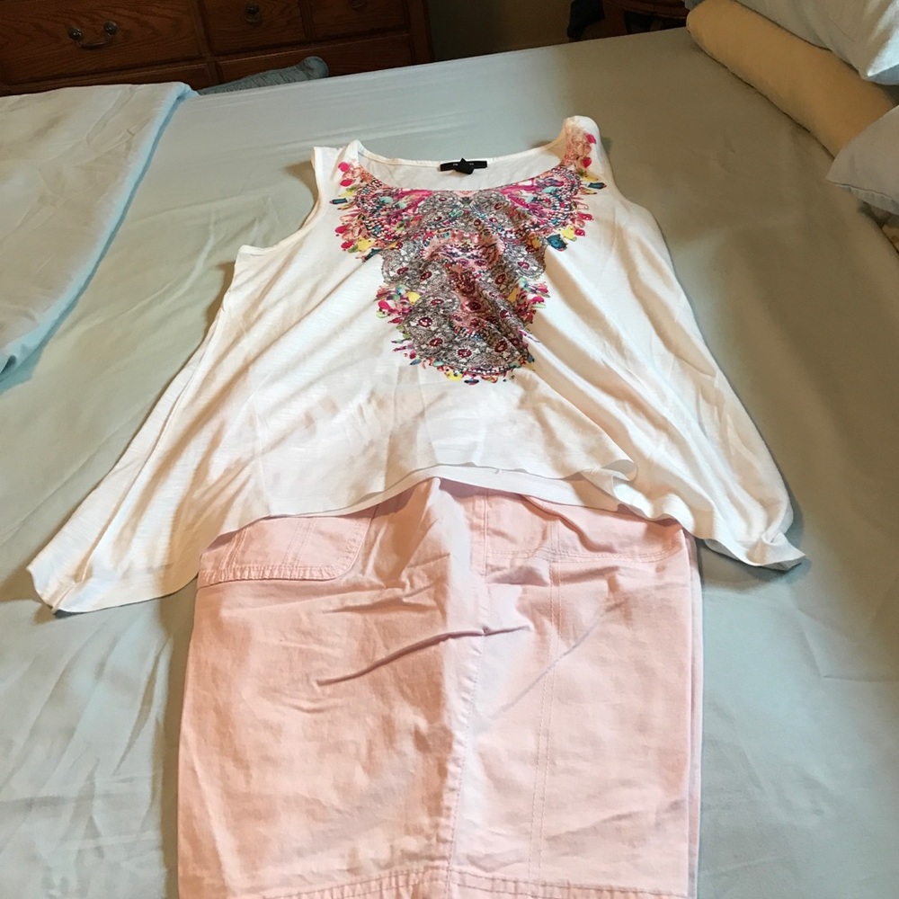 Style & Co Shirt XL & Gloria Vanderbilt shorts