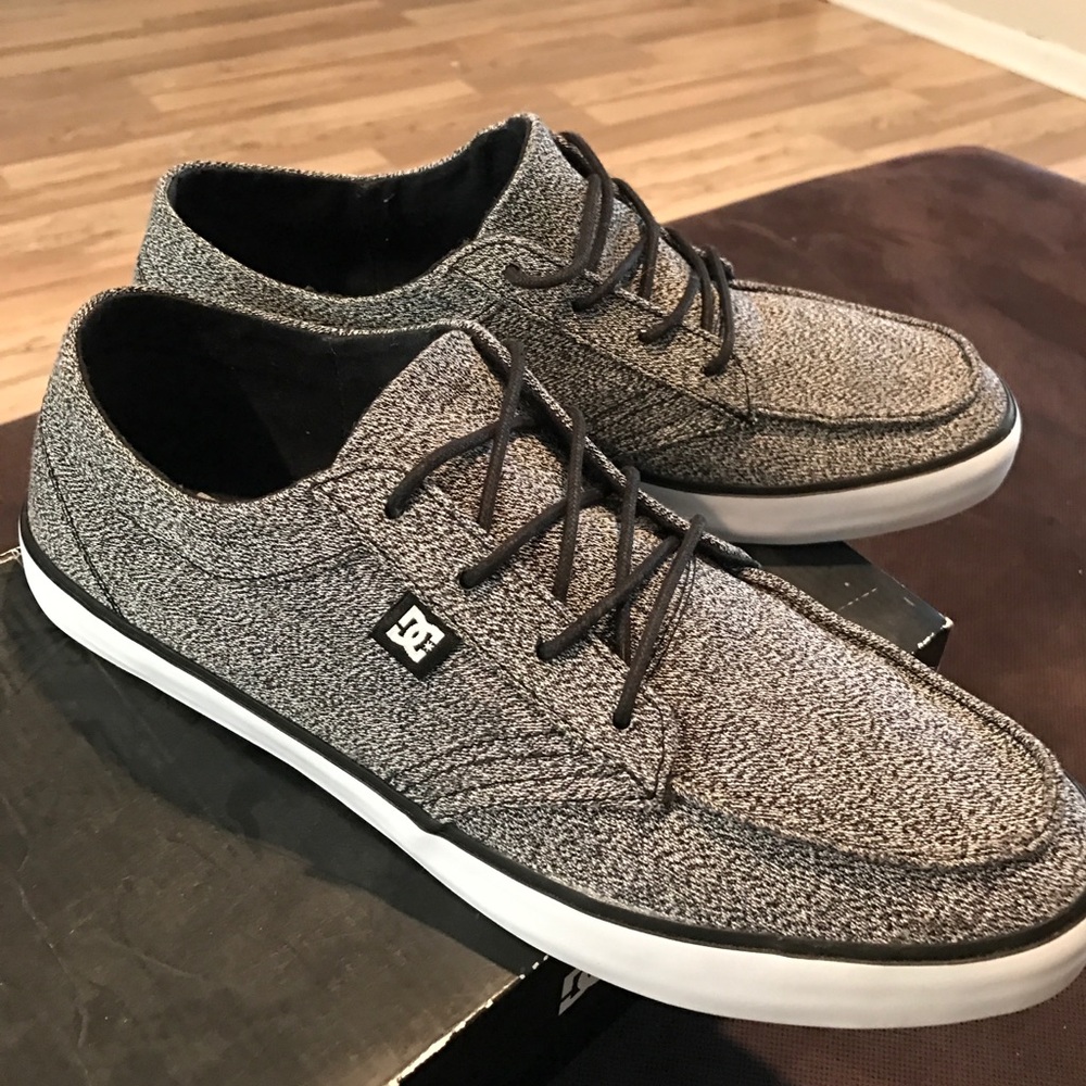DC shoes! Only tried on once!