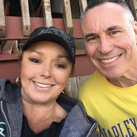 Meet your Posher, Robin - Picture 1 of 1