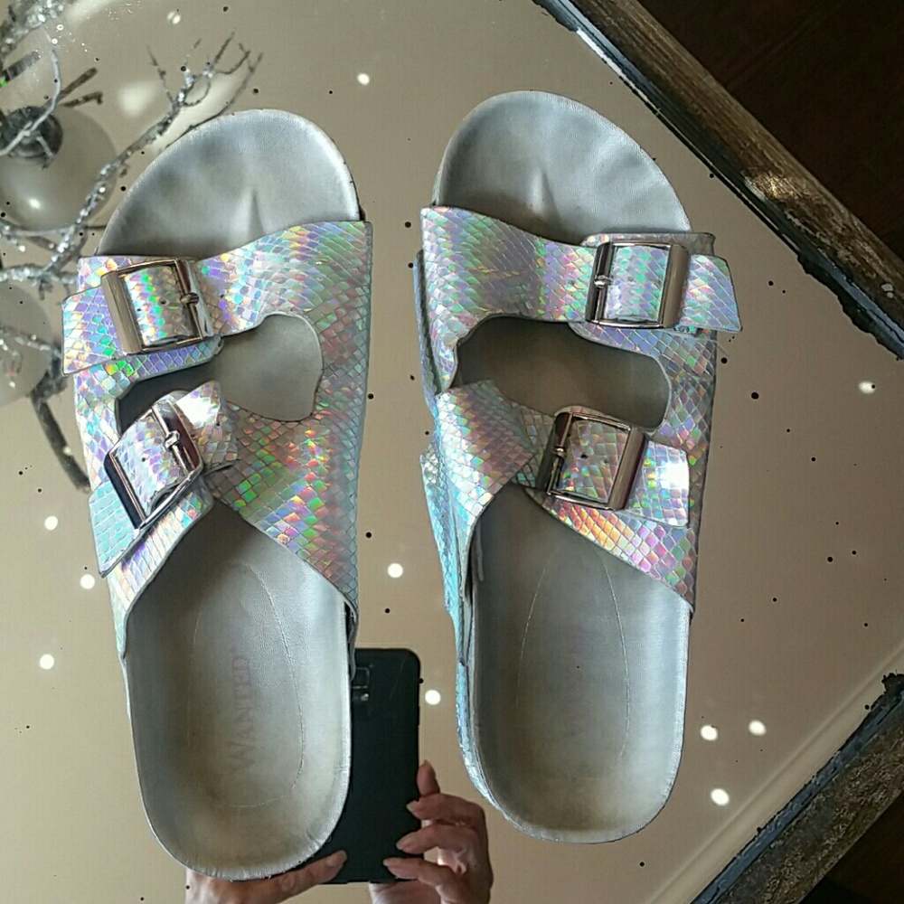 Birkenstock (look a like )style silver sandal
