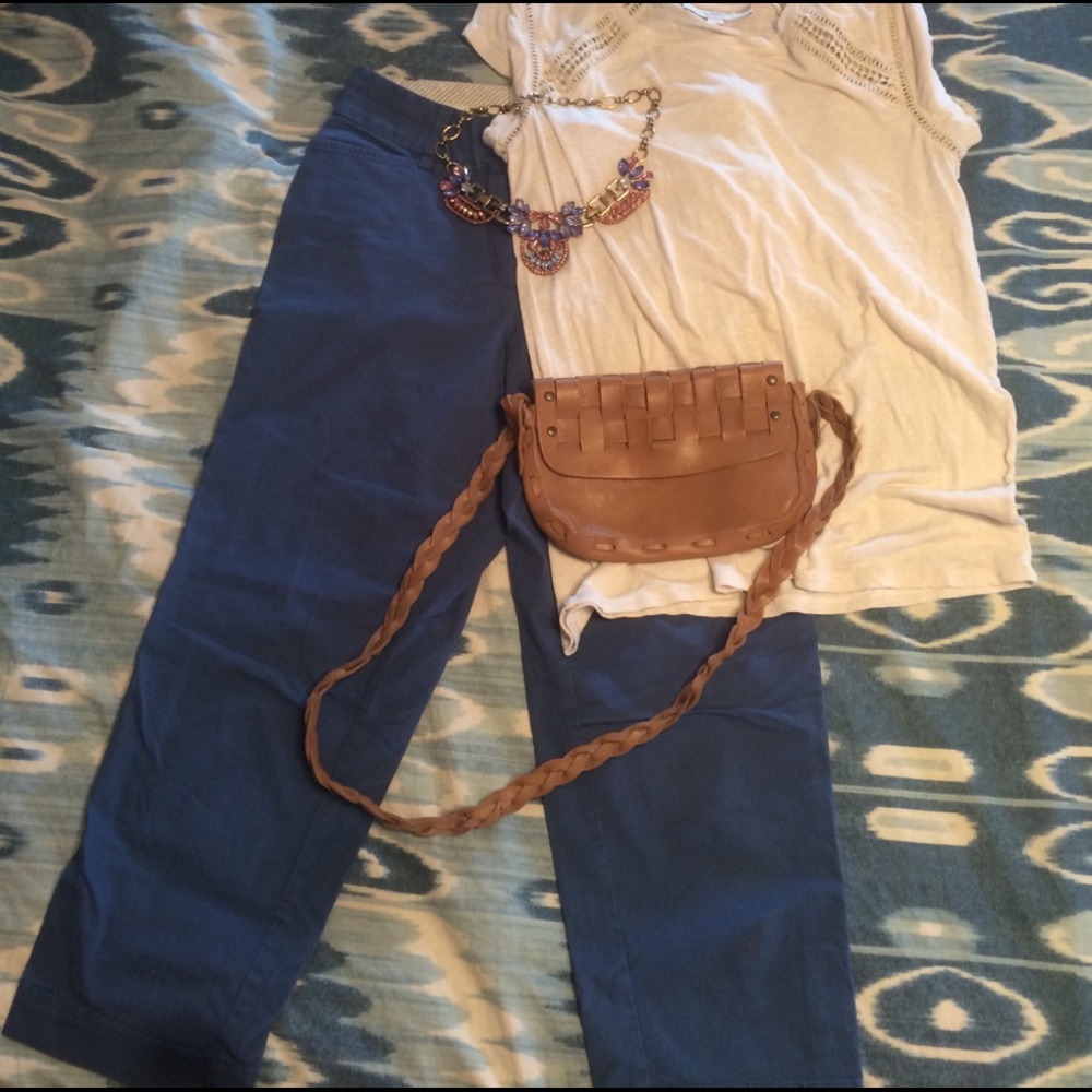 EUC  flat front crops