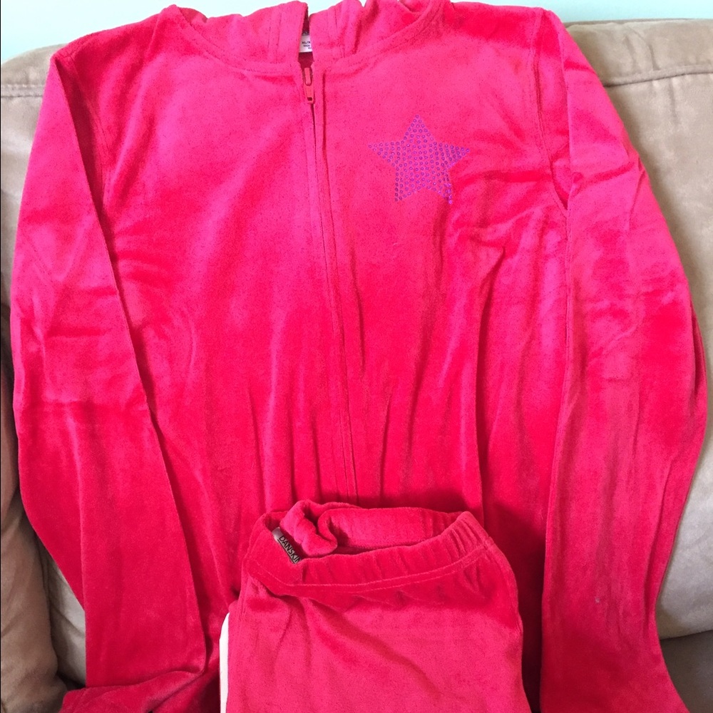 Girls Danskin 2 piece velour set