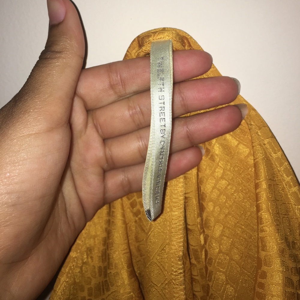 Cynthia Vincent top - Picture 3 of 3