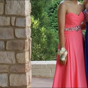 PROM DRESS