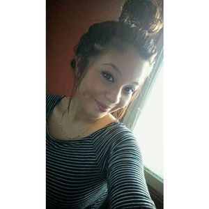 Meet your Posher, Alejandra
