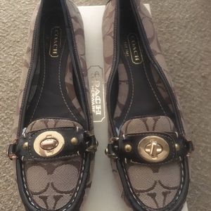 Size 8 BRAND NEW, NEVER WORN Coach shoes