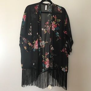 Floral fringe kimono