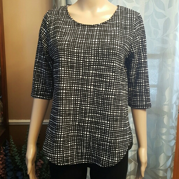 Green Envelope  Tops - Green Envelope Stretch Top