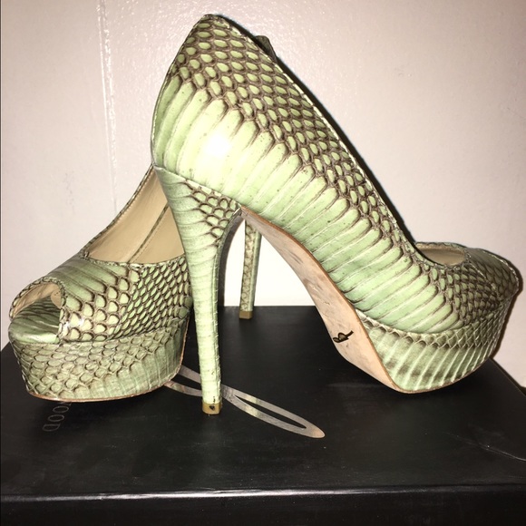 B by Brian Atwood snakeskin platform pumps - Picture 7 of 7
