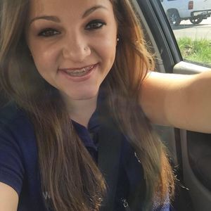 Meet your Posher, Katelyn