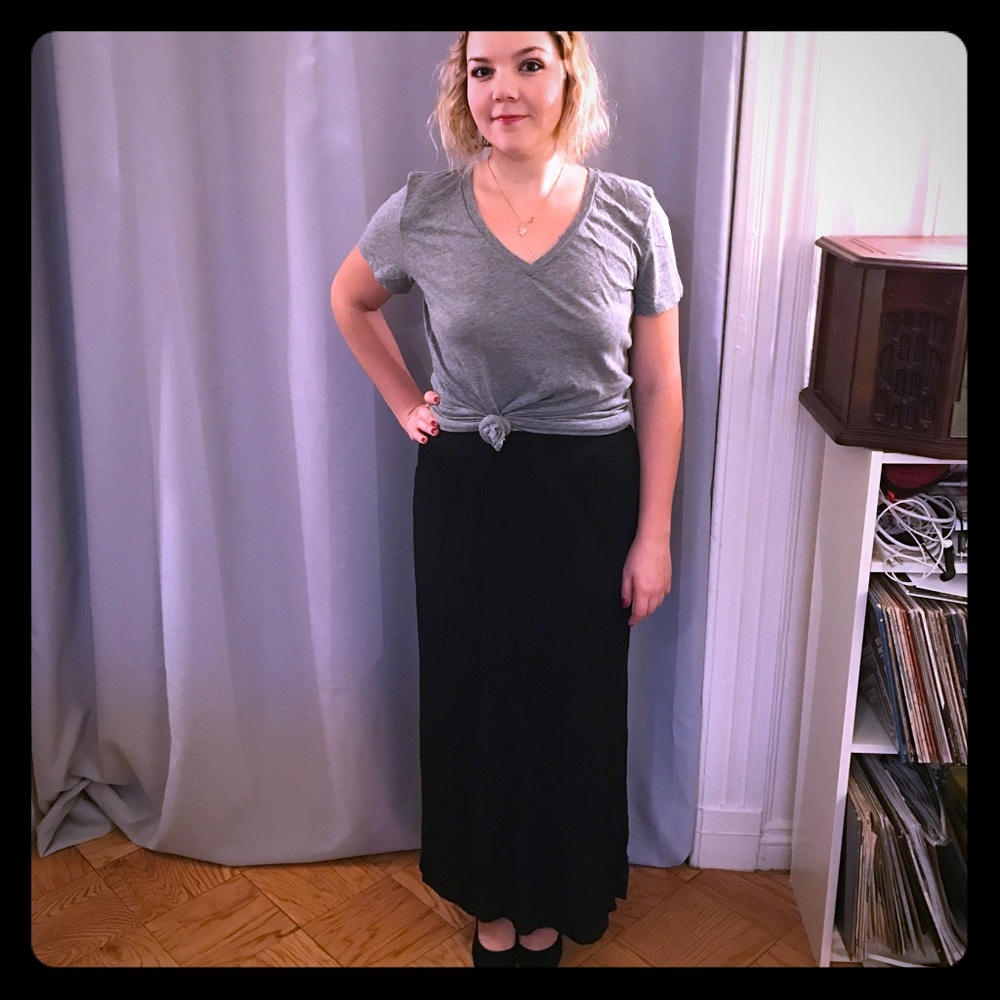 Black maxi skirt with side slit