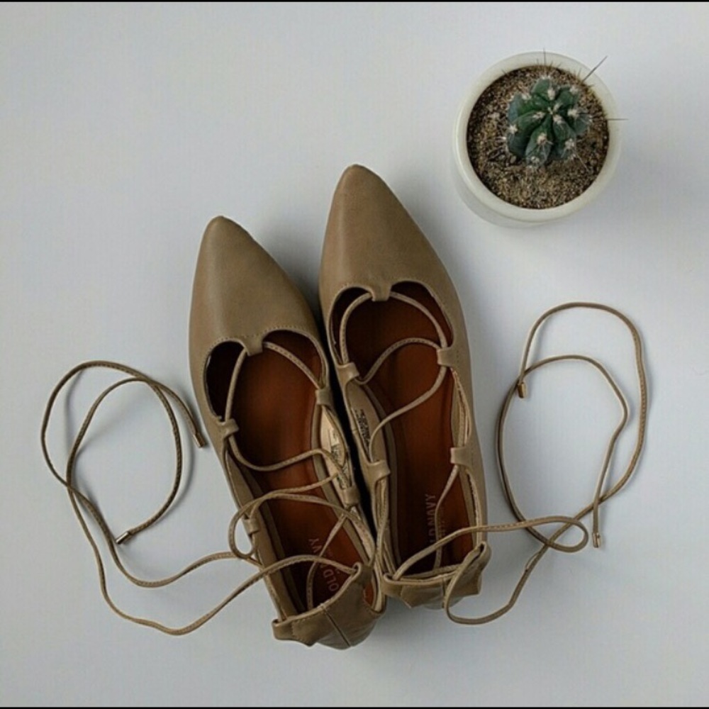 Old Navy Lace up flats