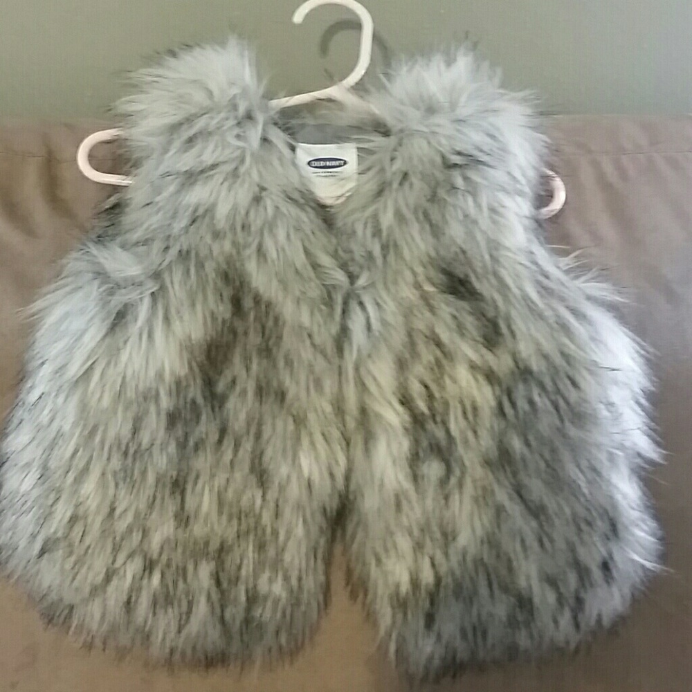 Toddler Faux Fur vest! Too cute!!