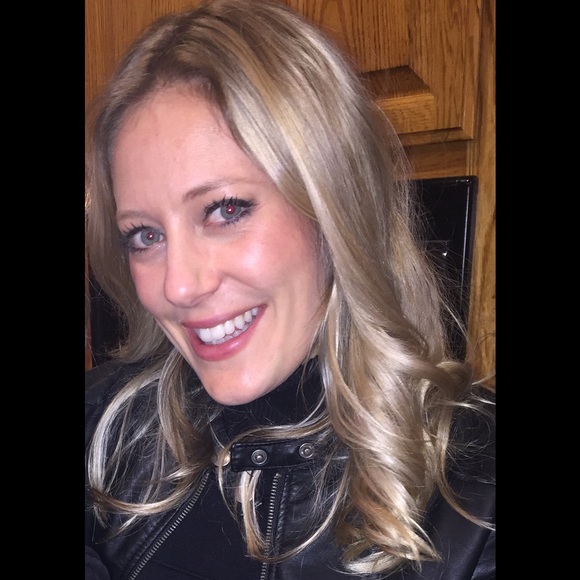 Meet your Posher, Stacey - Picture 1 of 1