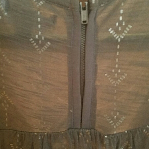 Tank - Picture 3 of 4