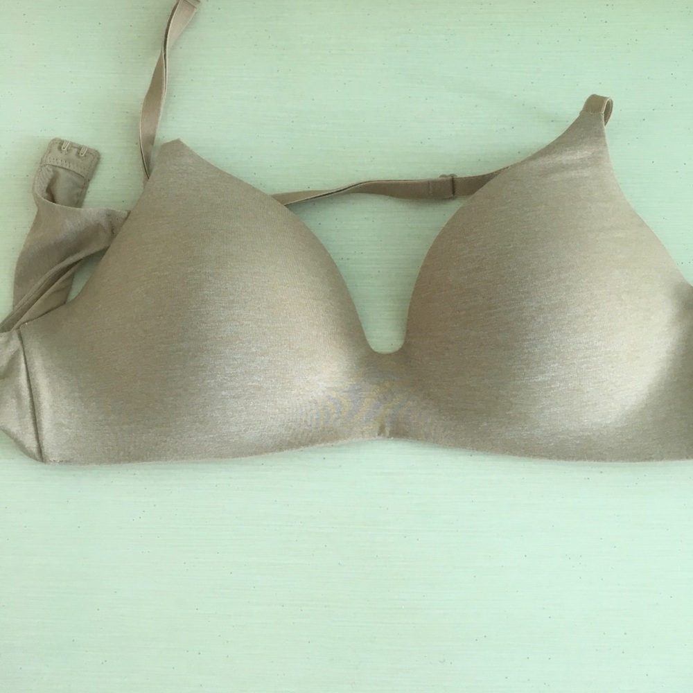 VS nude bra. Deep V
