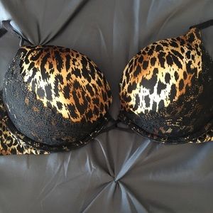VS miraculous plunge bra 34C