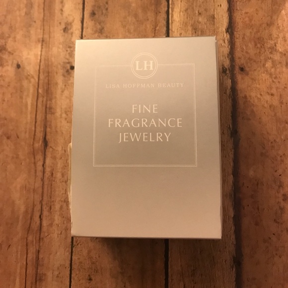 Lisa Hoffman Jewelry - Lisa Hoffman Beauty Fine Fragrance Jewelry