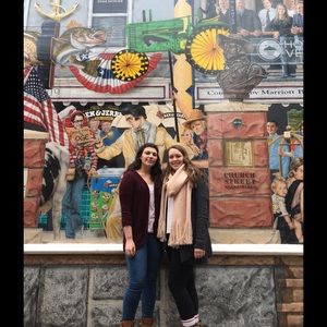 Meet your Posher, Abby